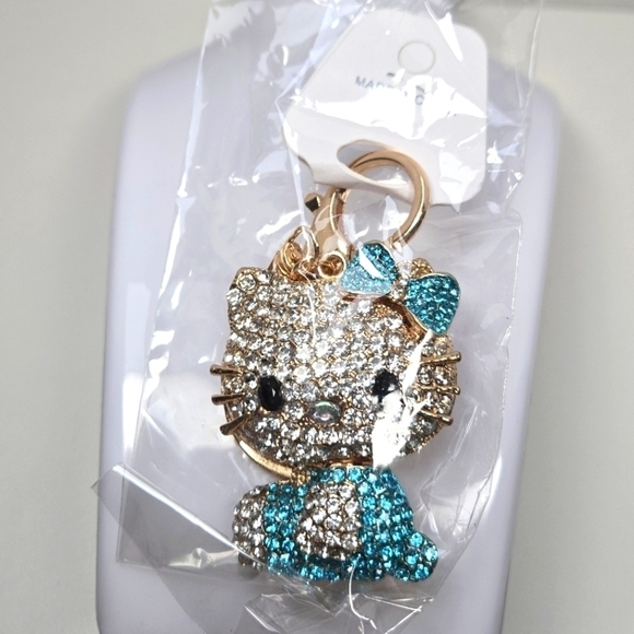 Hello Kitty Rhinestone Keychain Sky Blue and Gold Tone - Picture 6 of 7